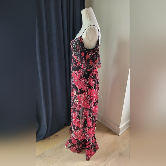 TARGET | Cold Shoulder Floral Maxi Dress - Picture 7 of 10
